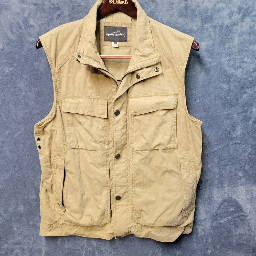 Eddie Bauer Mens Khaki Utility Vest Size L Lightweight Outdoor Travel Pockets - Picture 1 of 10